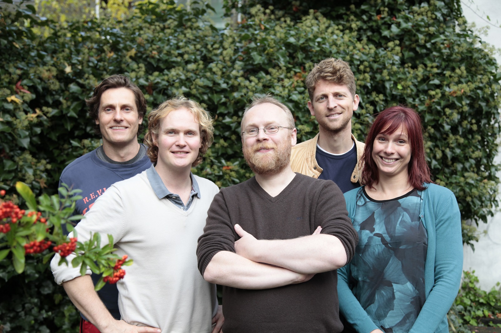 Vlnr.: Lourens Boot, Roeland Oevering, Darryl Collett, Bart Krull, Céline Buren Vlnr.: Lourens Boot, Roeland Oevering, Darryl Collett, Bart Krull, Céline Buren